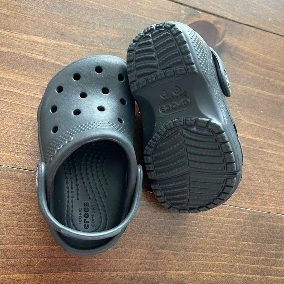 Toddler / Baby Crocs - Black - Picture 6 of 7